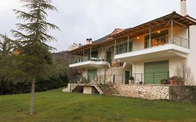 Country Home Giannaras